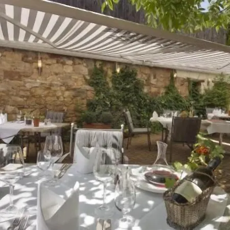 فندق Ochsen & Restaurant / Basel 3*