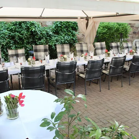 Ochsen & Restaurant / Basel فندق بينزن