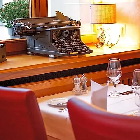 Ochsen & Restaurant / Basel 3* Binzen