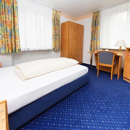 فندق Ochsen & Restaurant / Basel بينزن