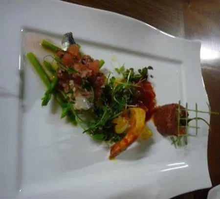 Ochsen & Restaurant / Basel Binzen