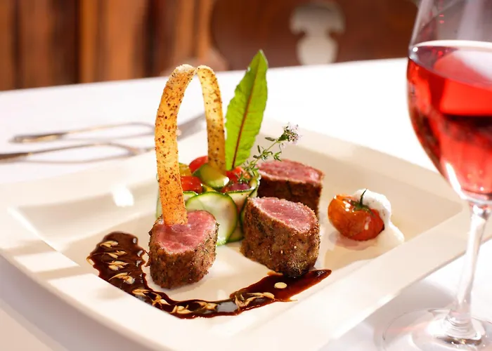 Ochsen & Restaurant / Basel