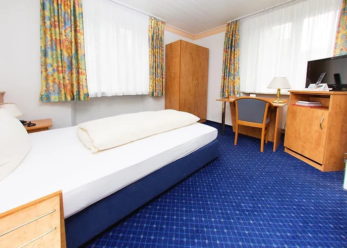 Hotel Ochsen & Restaurant / Basel Binzen